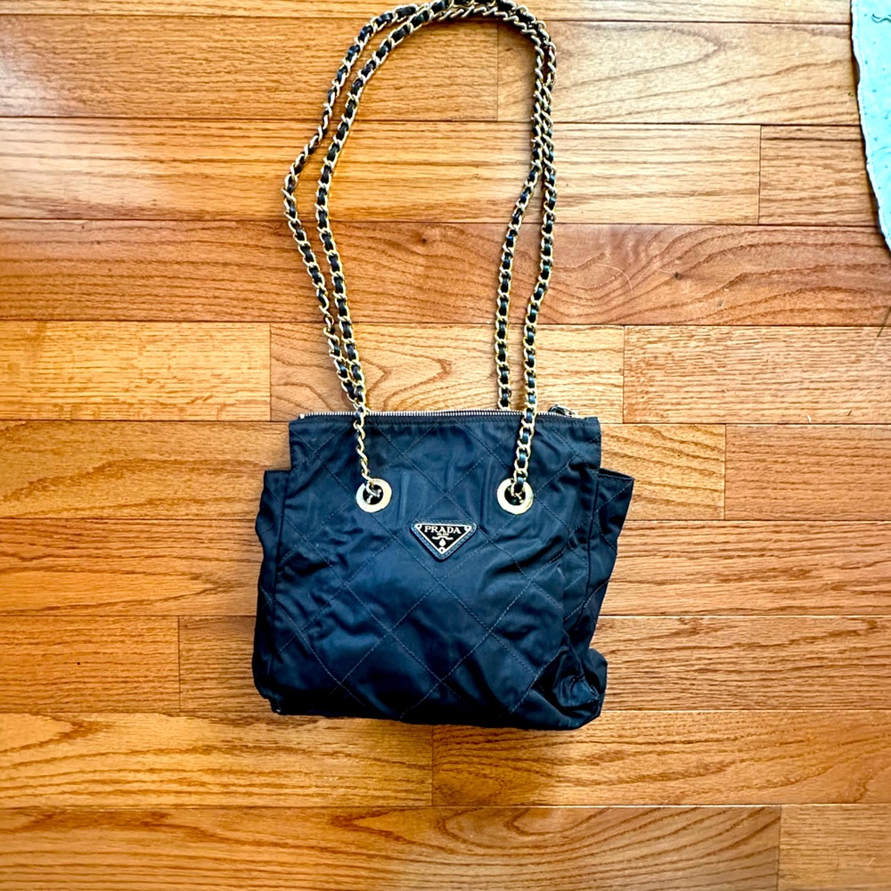 🎁 Prada Black Tessuto Nylon Quilted Handbag